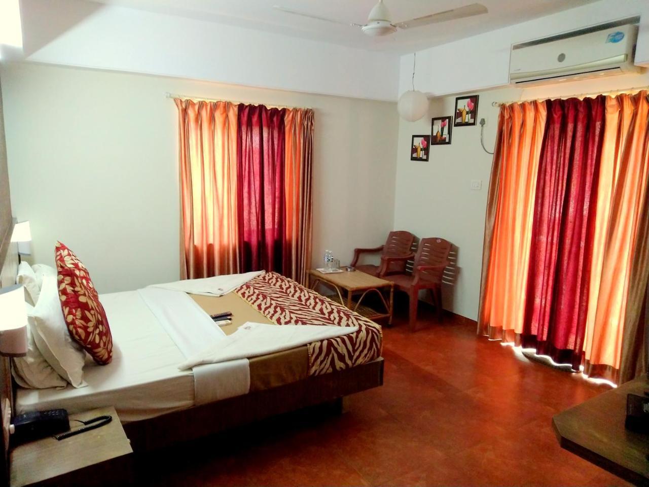 Hotel Viva Baga Exterior photo